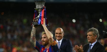 Iniesta y Messi se disparan