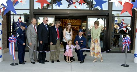 Commissary opening draws hundreds > Peterson and Schriever Space Force Base > Display