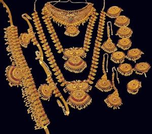 Chigold Alloy Gold-plated Gold Jewellery Set Price in India - Buy ...