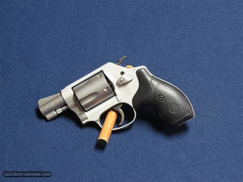 SMITH & WESSON 637-2 38 SPECIAL