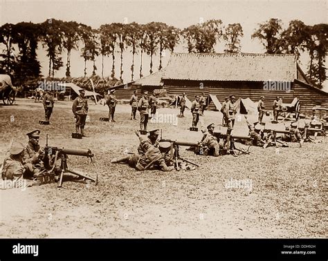 Machine Gun Corps training during WW1 Stock Photo - Alamy