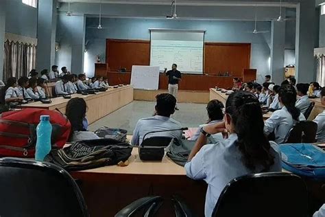 Bhupal Nobles University Udaipur Campus: Photos, Virtual Tour