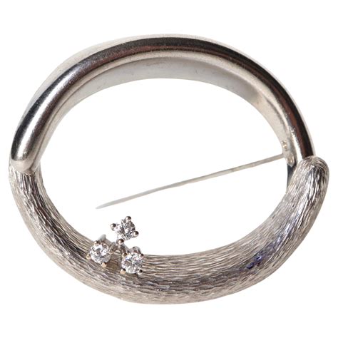 Brooch With Diamonds