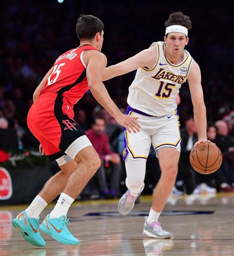 Is Austin Reaves playing tonight? Injury update for Lakers star