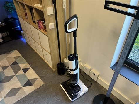 Tineco Floor One Stretch S6 im Test: Endlich unter Möbeln wischsaugen