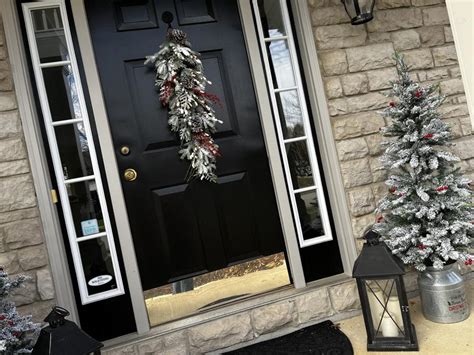 LuxenHome 5-ft Pine Pre-lit Slim Artificial Christmas Tree with Clear ...