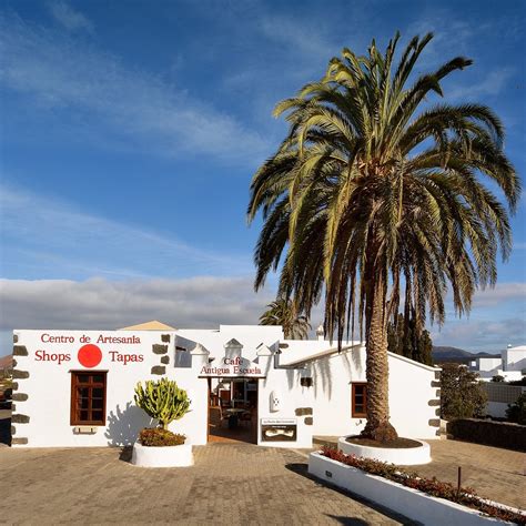 CENTRO DE ARTESANIA LA ANTIGUA ESCUELA DE YAIZA (2025) All You Need to ...