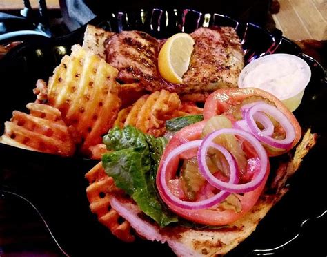 BARRACUDA BAR & GRILL (2025) All You Need to Know BEFORE You Go (with ...