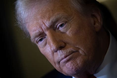 Trump Recession Odds Have Doubled: Moody's Chief Economist - Newsweek