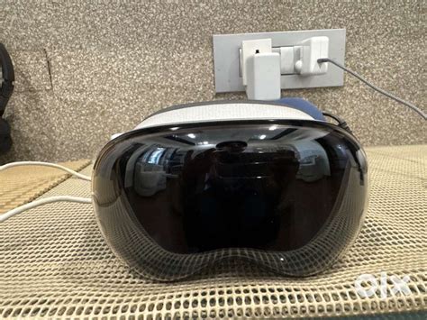 Apple Vision Pro - One of its kind tech - Computers & Laptops - 1825029363