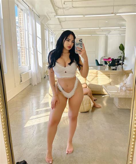 Nika Venom | New dress! What do you think? 💭 lmk in the comments ...