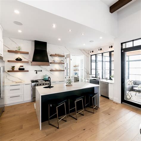 Twelve Oaks Flooring (@twelveoakswest) • Instagram photos and videos