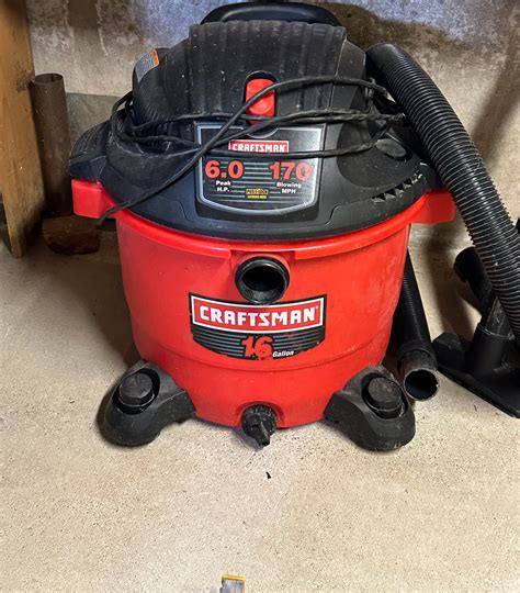 Lot 344- Craftsman Red Shop Vac - 6 HP - 1.6 Gallon - 170 MPH Blowing Power #14280 ...