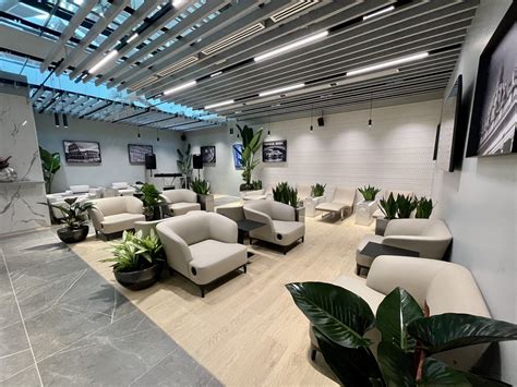 Anteprima della Primeclass: prima e nuova lounge del Terminal 1 di Roma ...