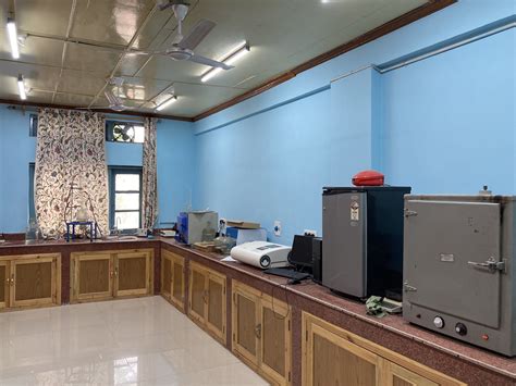 nitsri.ac.in - /Department/PHYSICS/