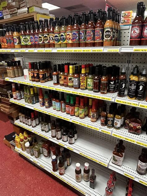 Local Convenience Store 的图像结果