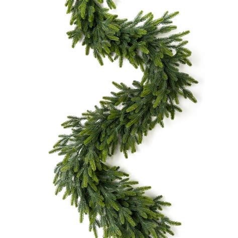 9' X 18" Realistic Deluxe Catskill Pine Garland