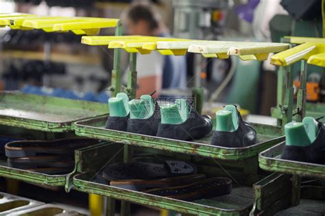 鞋厂手工制成的制品制鞋高清图片下载-正版图片507569653-摄图网