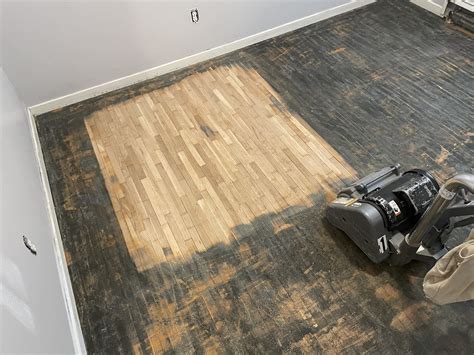 How To Remove Black Glue From Hardwood Floors | Viewfloor.co