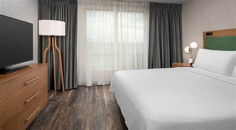 EMBASSY SUITES BY HILTON DULLES NORTH LOUDOUN (Ashburn, VA - Loudoun ...