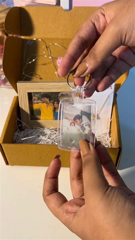 Buy Rakhi hamper for sister | Crimson auraa