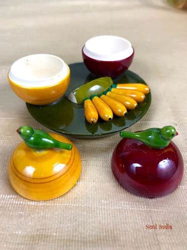 Wooden Decorations Showpiece Round Kumkum Ring Box (Multicolour ...