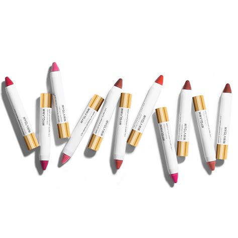 Buy MYGLAMM PERFECT CURVES MATTE LIP CRAYON-BOURBON CANDY Online & Get ...