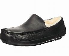 best mens slippers 12 most comfortable mens slippers outsons best mens slippers 12 most comfortable mens slippers outsons