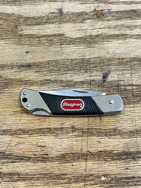 Snap-On Pocket Knife With Clip at Carey Shaw blog