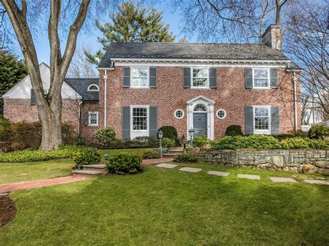 12 Bonnie Briar Ln, Larchmont, NY 10538 | Zillow