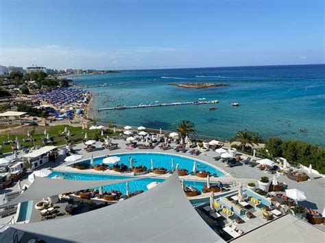 KING JASON PROTARAS - DESIGNED FOR ADULTS, BY LOUIS HOTELS - Hotel ...