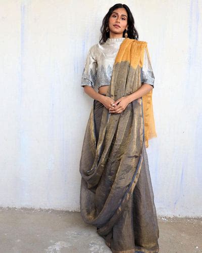 Buy Handwoven and Hand-printed Pure Linen Sarees Online in India