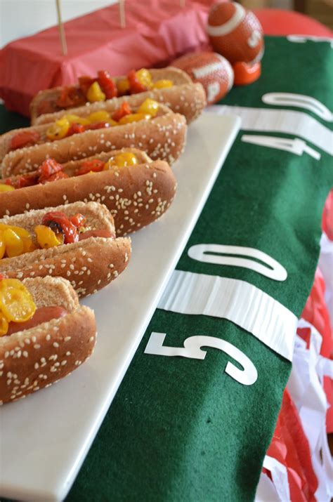 Homemade Table Runner Ideas Sports Theme 的图像结果