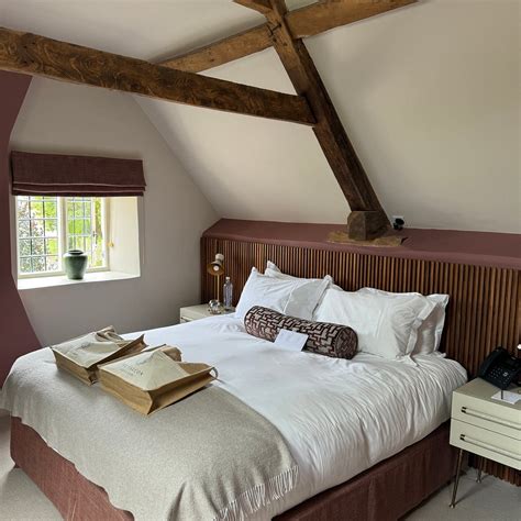 THE FALCON HOTEL (Castle Ashby) - Hotel Reviews, Photos, Rate ...