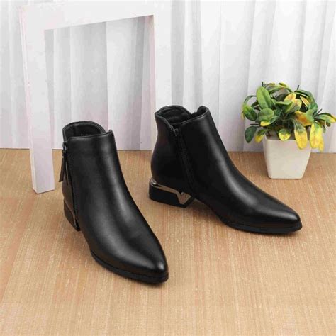 Boots - Buy Boots online from Mochi Shoes