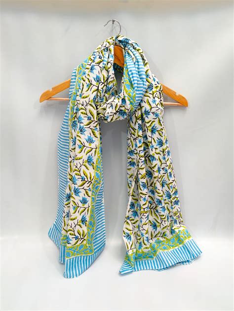 2 Meter Dupatta / Stole Hand Block Mul-Cotton - TSPDSM38 – The Street Pal