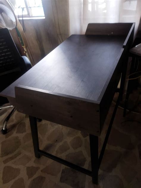 Computer Study Table for Two with Demarcation 的图像结果