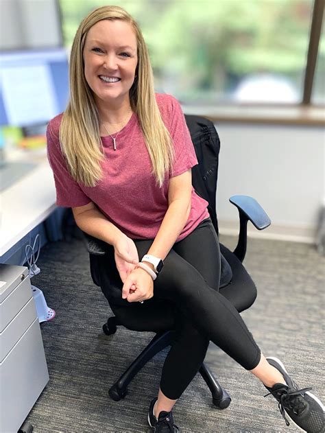 Body Language Cues 的图像结果