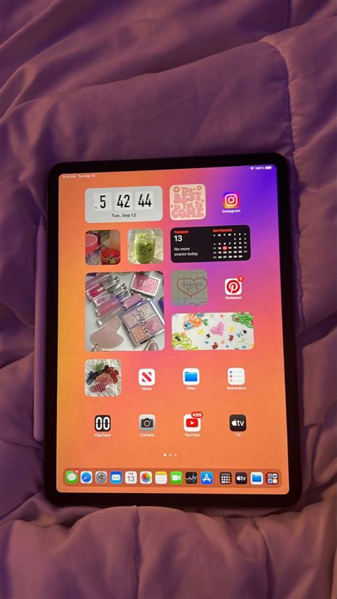 Image result for iOS 9 iPad Pro Home Screen