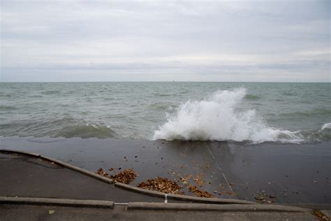 Chicago area sets record for warmest year through November - Chicago ...