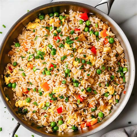 How to Make Fried Rice - Lookipedia