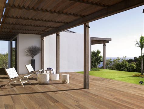 Indoor/outdoor porcelain stoneware flooring with wood effect TRAVEL ...