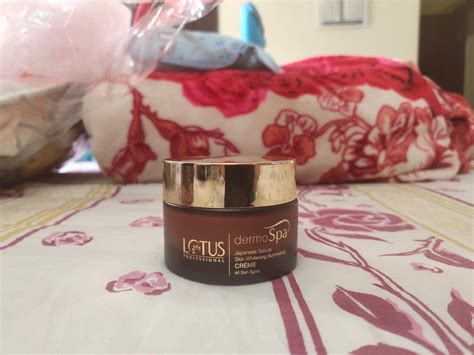 Lotus Professional dermoSpa JAPANESE SAKURA SKIN WHITENING ILLUMINATING ...