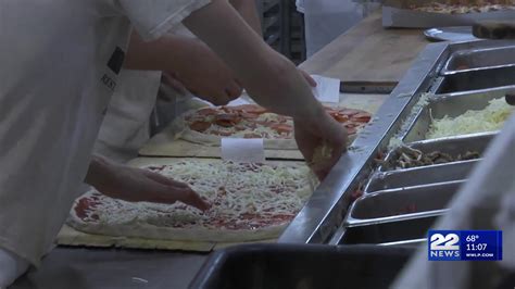 Red Rose Pizzeria in Springfield closes for vacation