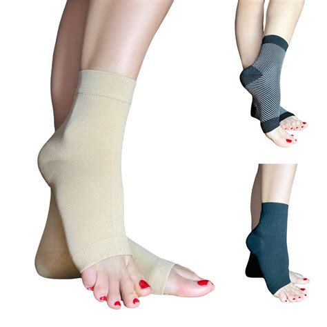 The Best Compression Socks for Swollen Feet | Comfortable Relief