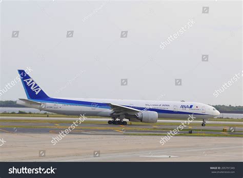 14 All Images Boeing 777 Images, Stock Photos & Vectors | Shutterstock