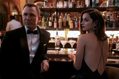 电影007全系列演员及剧情简介，影迷们千万不要错过 - 知乎