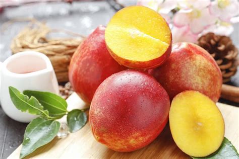 硬桃、软桃哪个更营养？夏季吃桃必知的9个问题 __中国医疗