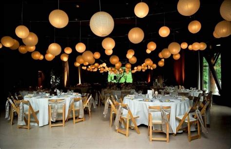 8 Paper Decoration Ideas to Display Your Creative Side All Around the Venue