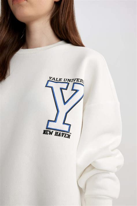 Beyaz Kadın Yale University Sırt Baskılı Oversize Fit Bisiklet Yaka ...